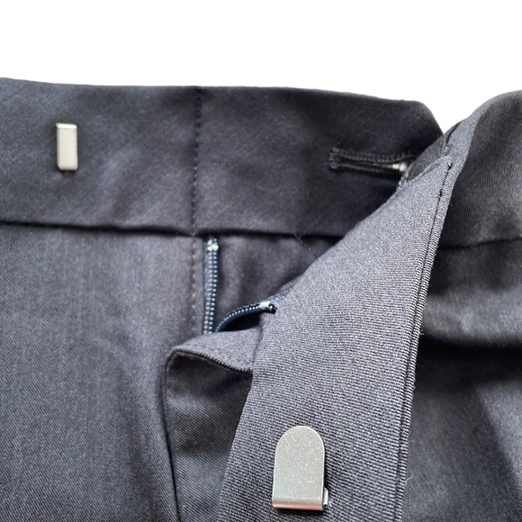 IZOD Men's Performance Stretch Straight Dress Pant - Picture 4 of 6